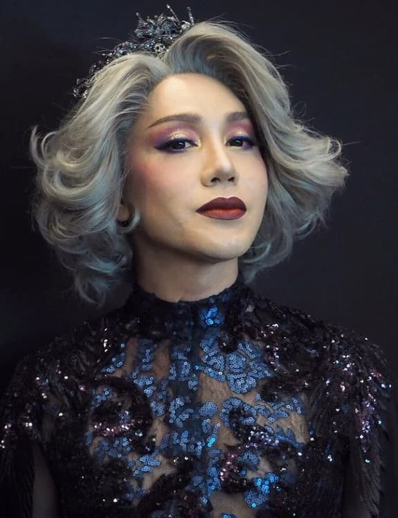 มัม ลาโคนิคส์