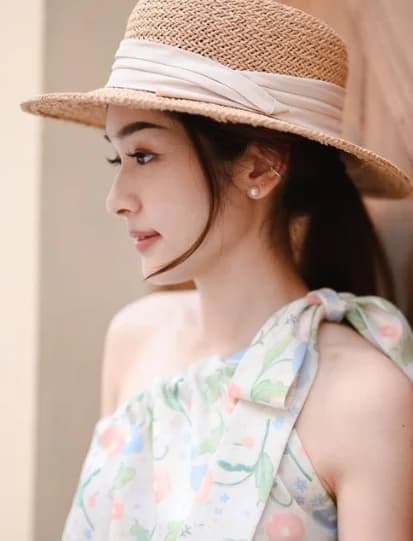 พิ้งค์ พิชชาพร สุจริตกุล