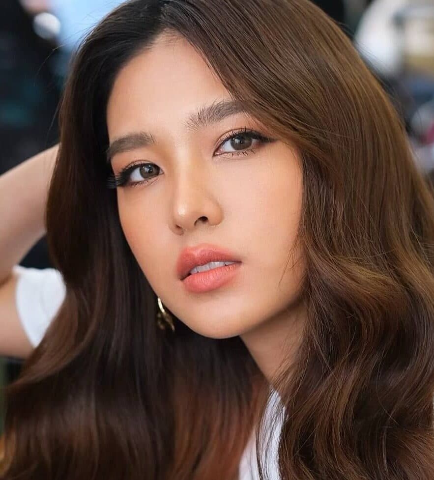 เฟิร์น นพจิรา ฤกษ์ขจรนามกุล