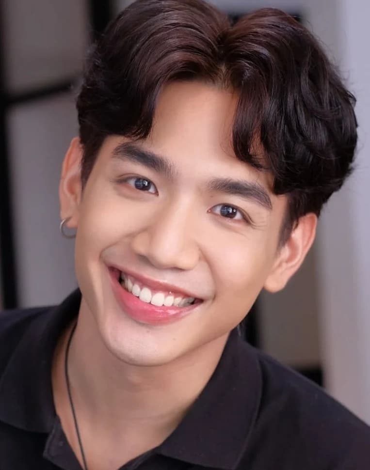 น้ำมนต์ กฤตนัย อาสาฬห์ประกิต