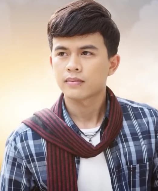 จตุรงค์ ผดุงรัตน์ (เจมส์ จตุรงค์)