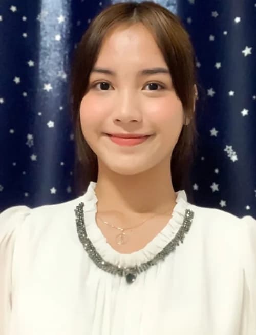 ฟีฟ่า ปวีณ์ธิดา สกุลพิพัฒน์ cover