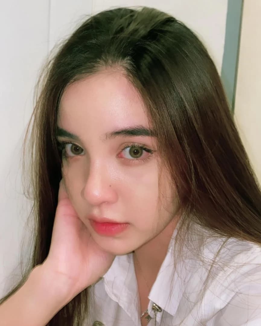 ขนม ศศิกานต์ กนิษฐสุนทร