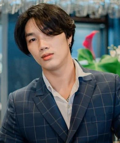 คาวาอี้ คมชาญ ศรีหริ่ง