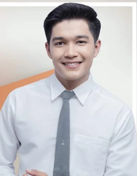 เอ็กซ์ ธีรภัทร์ สมชัยยา