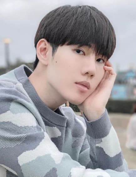 มิก ชยุต อมาตยกุล