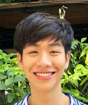 บอส รัฐเขต สันติมหกุล