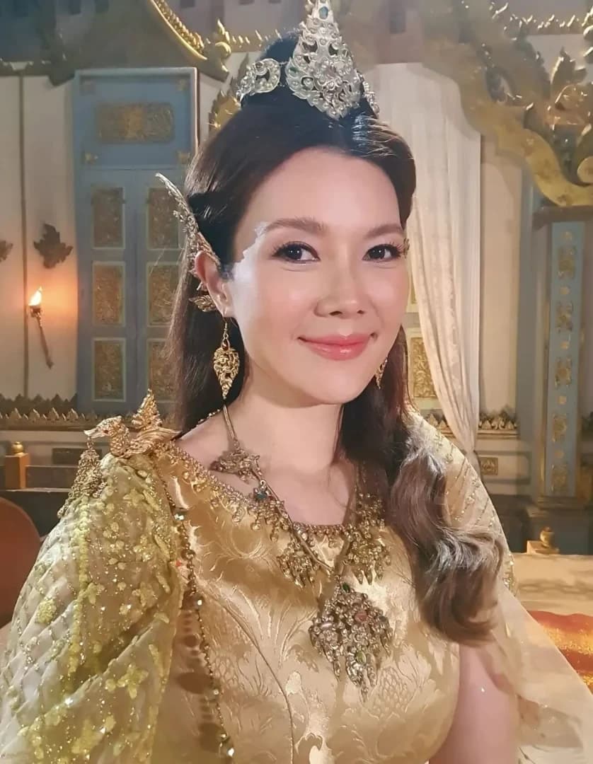 นุคนิค พิมพ์ภัสร์ อภิลพูลลาภ