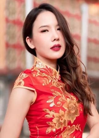 เอมมี่ แคทรียา พีสะระ