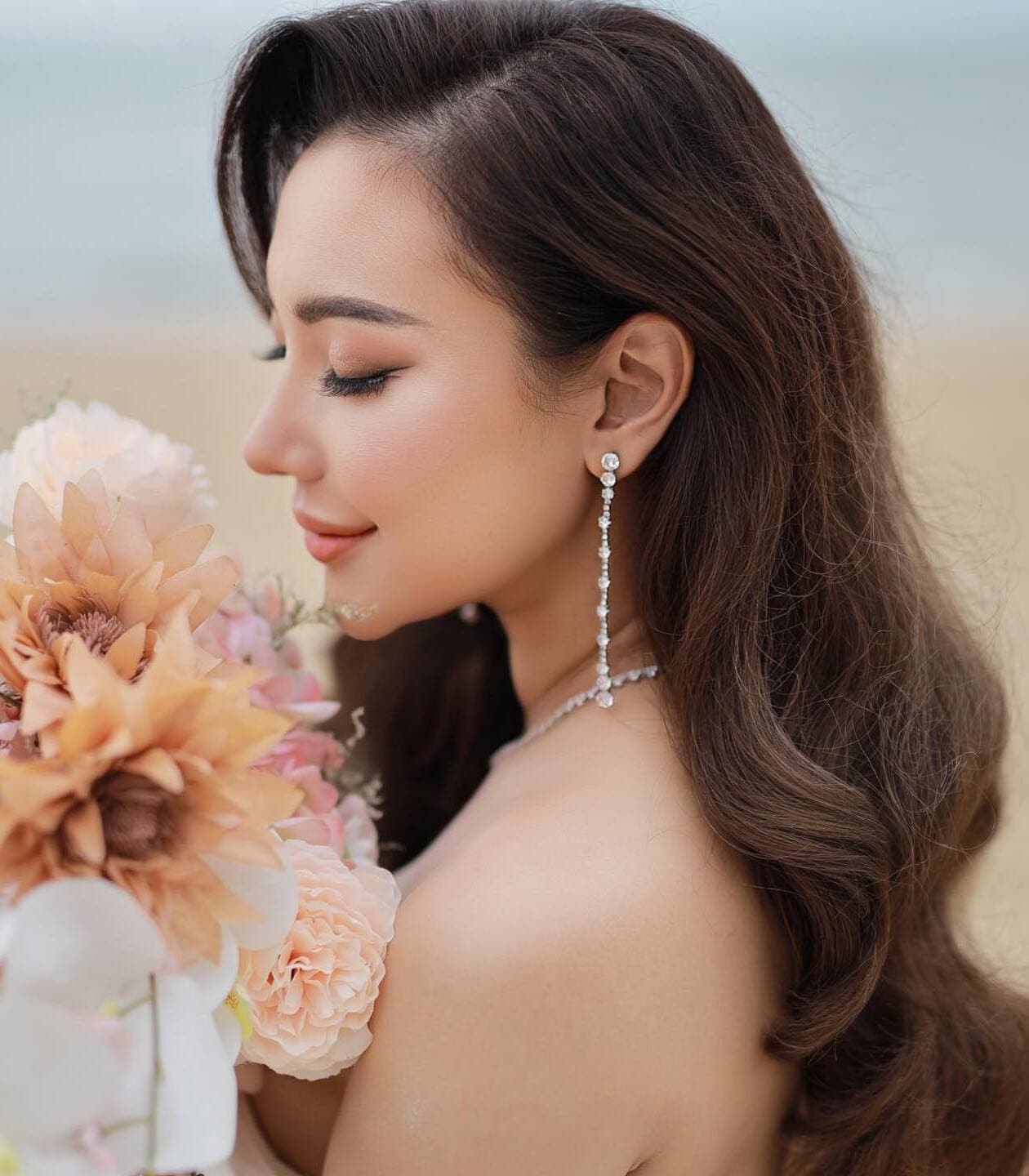 ใบเฟิร์น อิศรา ธรรมเนียม