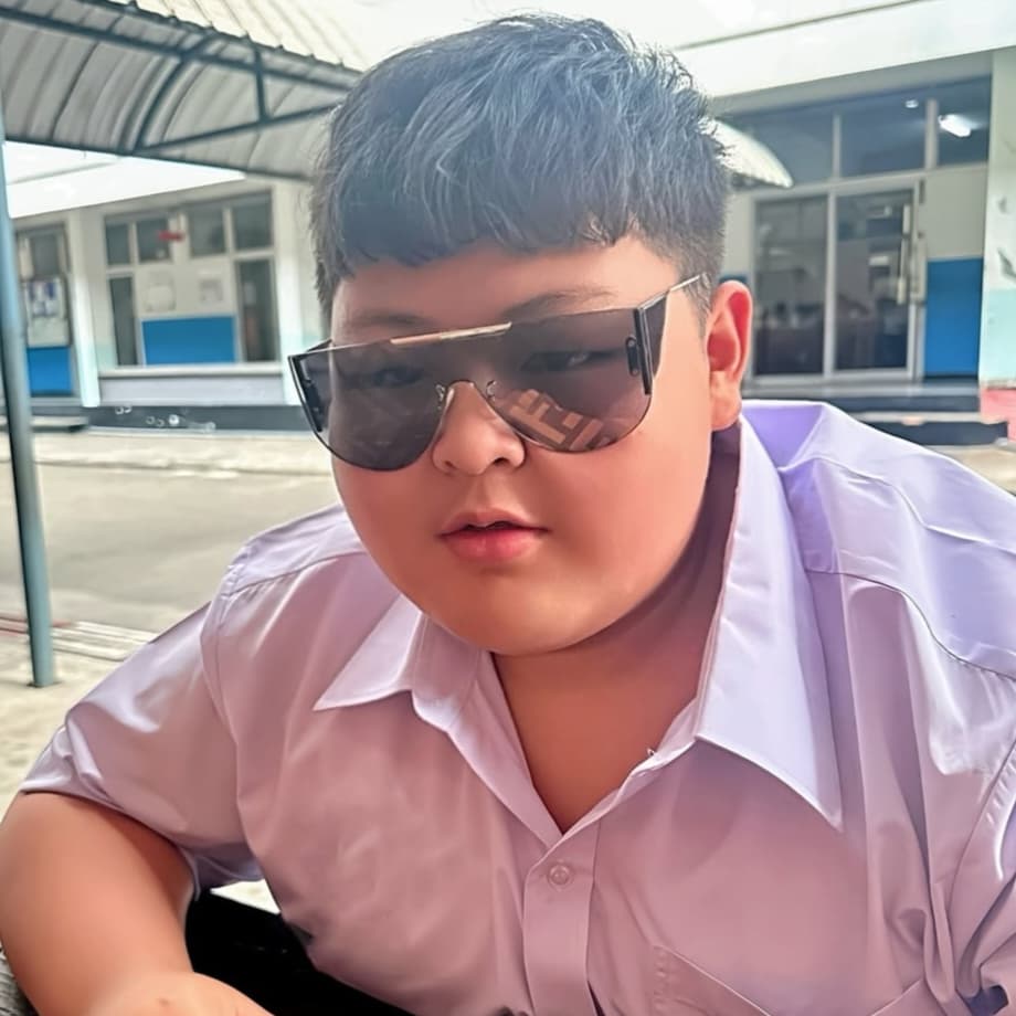 มาโปรด กิตติพัฒน์ รุ่งวัฒนไพบูลย์