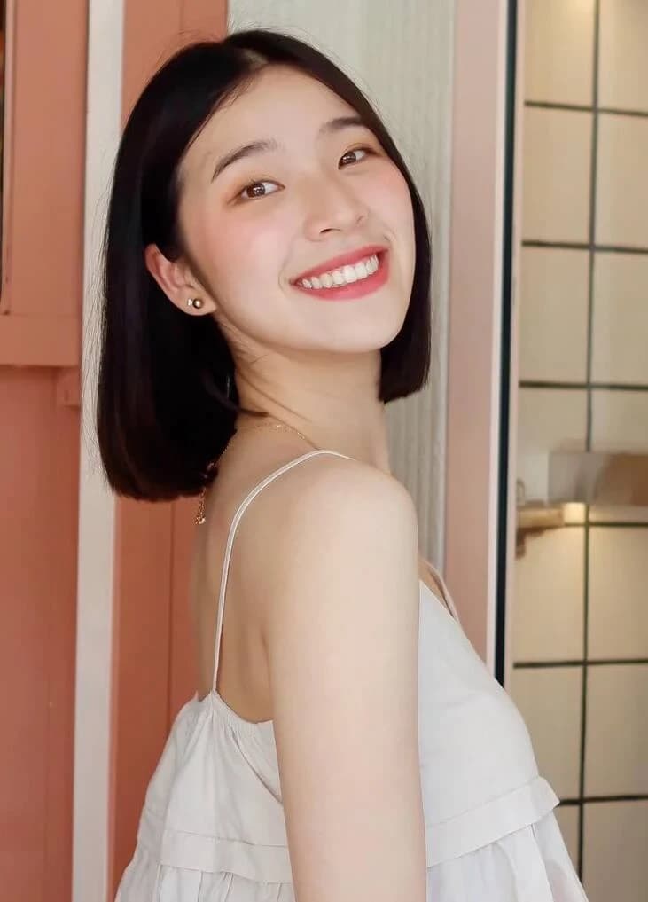 เอญ่า อรพรรณ ผ่องเมฆินทร์