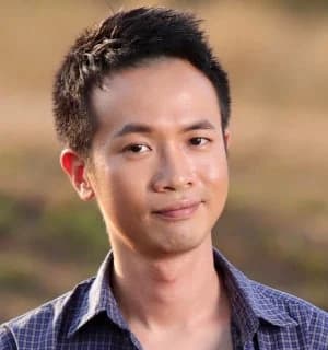 บอม วรรธนะ รุจิโรจน์สกุล