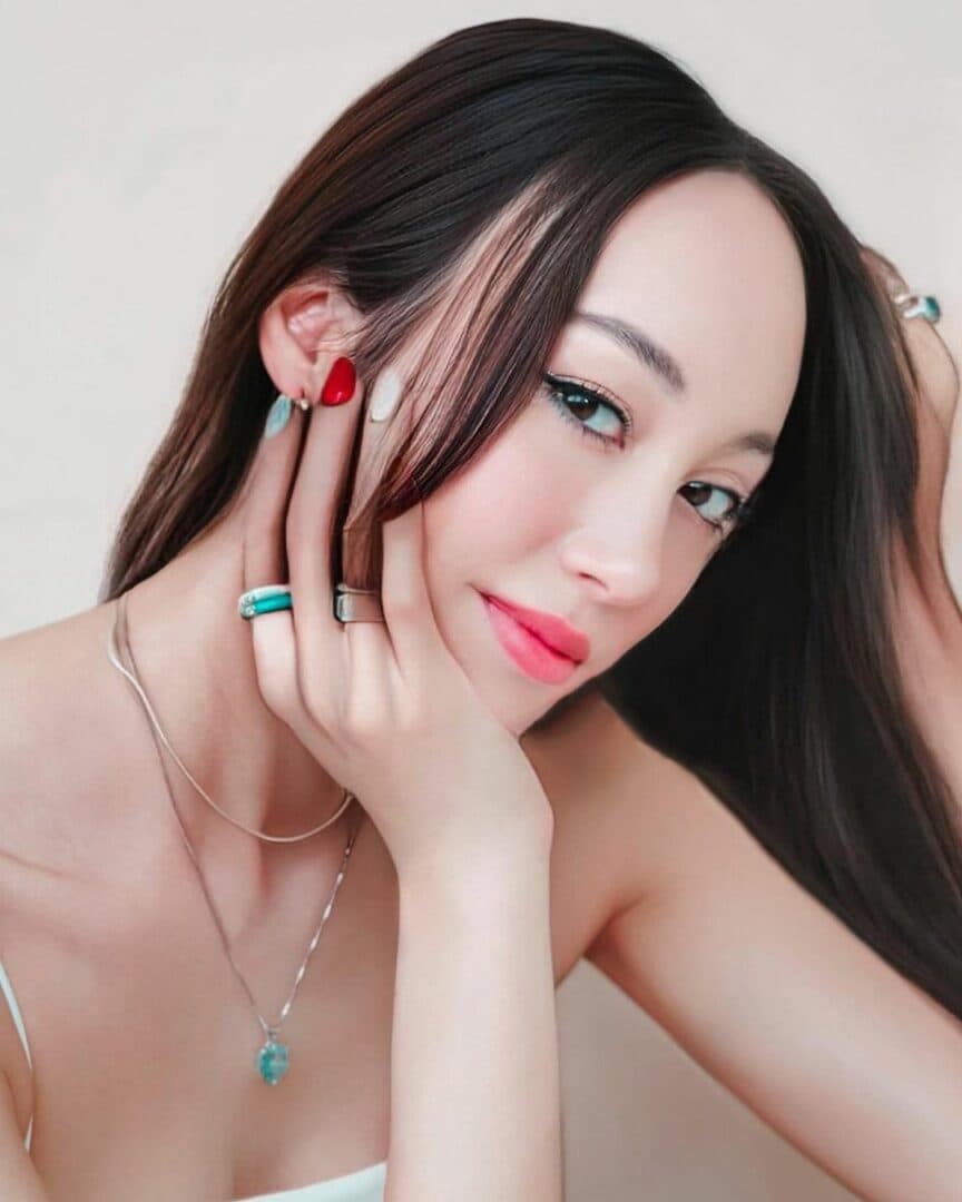 ไพลิน ไพลินธิรา โคลเล็ค