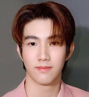 ลีโอ สิรภพ ประทีปนาฏศิริ