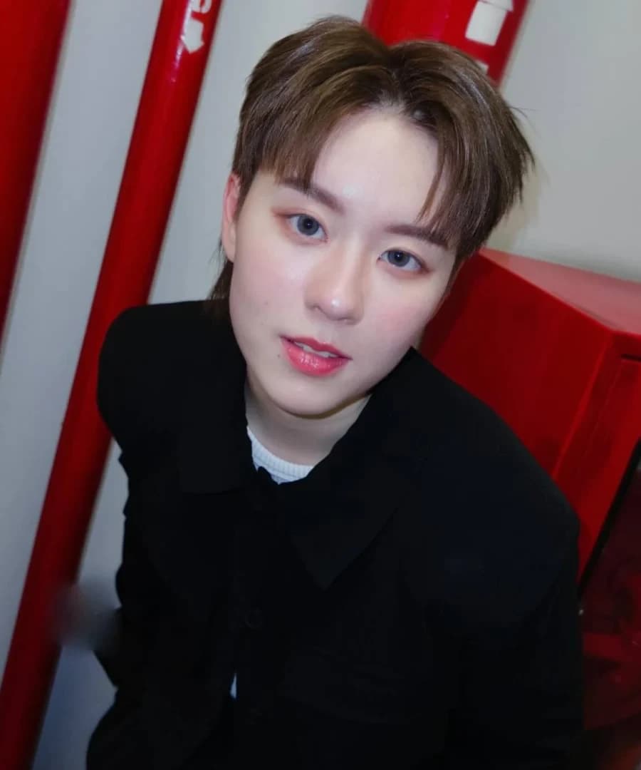 แบมแบม นีวิรินทน์ ลิ่มกังวาฬมงคล