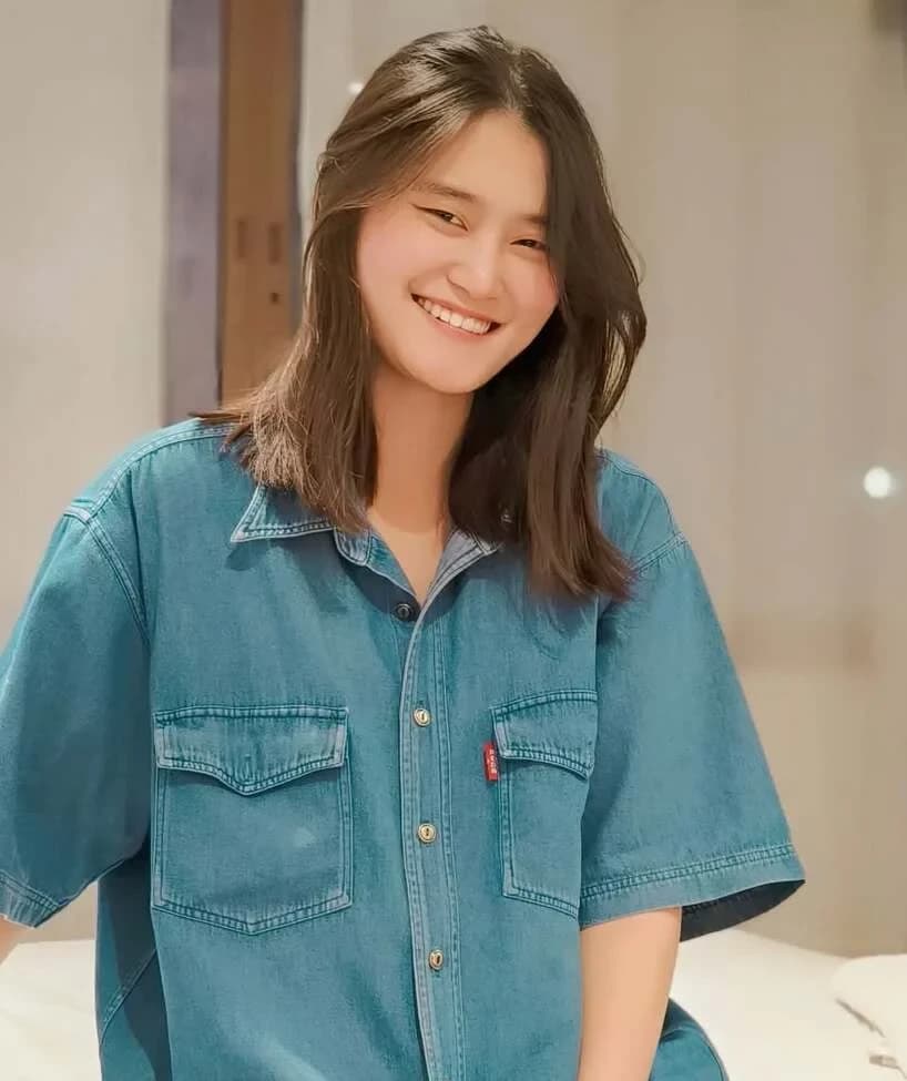 ตาว ณัชชารีย์ จเริญศุภสุทธิรัฐ cover