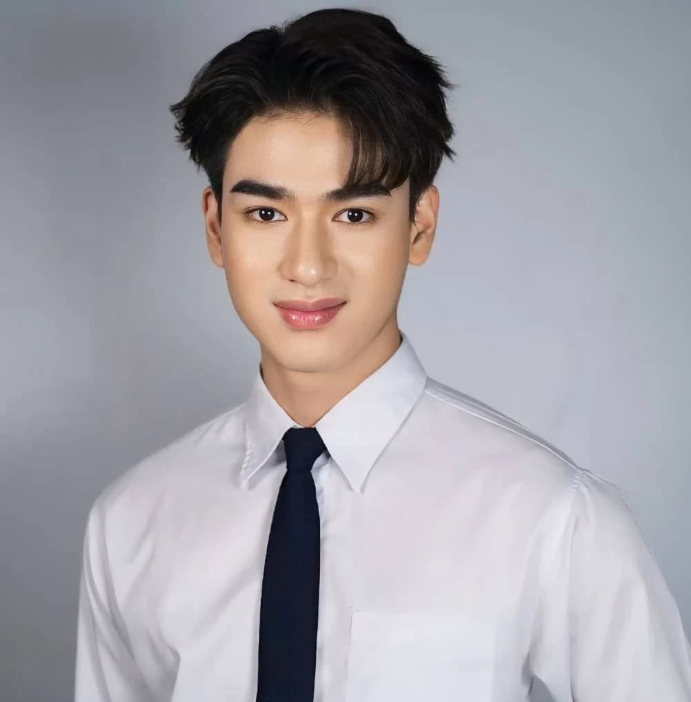 ไอซ์ ศรัณย์ ประทุมแก้ว