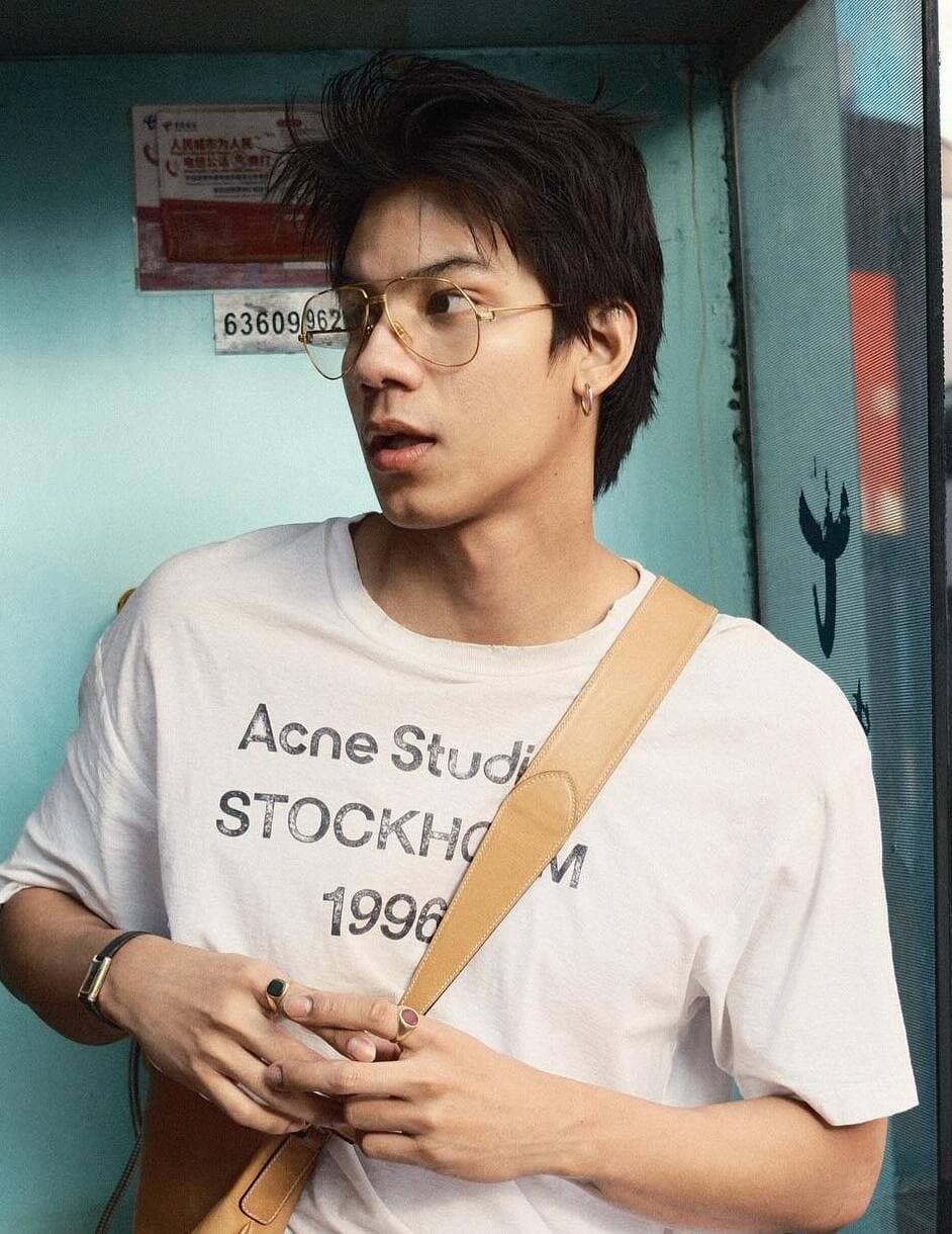 อูโน่ หลาวทอง